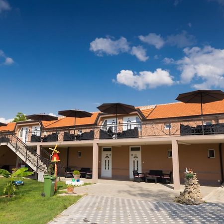 Apartmani "Roshu" Soko Banja Luaran gambar